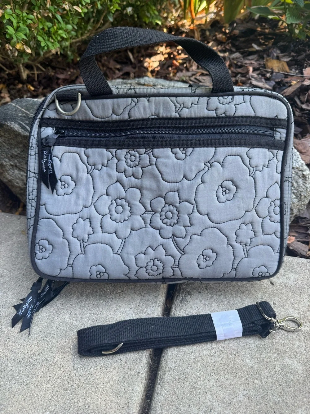 thirty-one Gray and Black Quilted Floral Organizer Bag